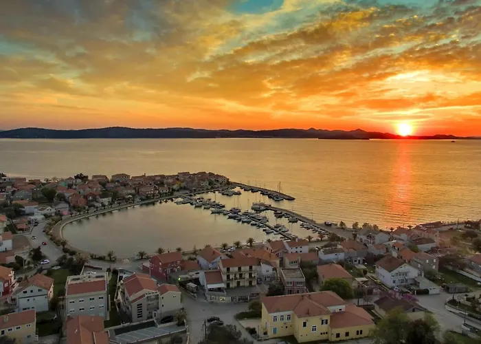 With A Parking Space Bibinje, Zadar - 6213 ビビニェ